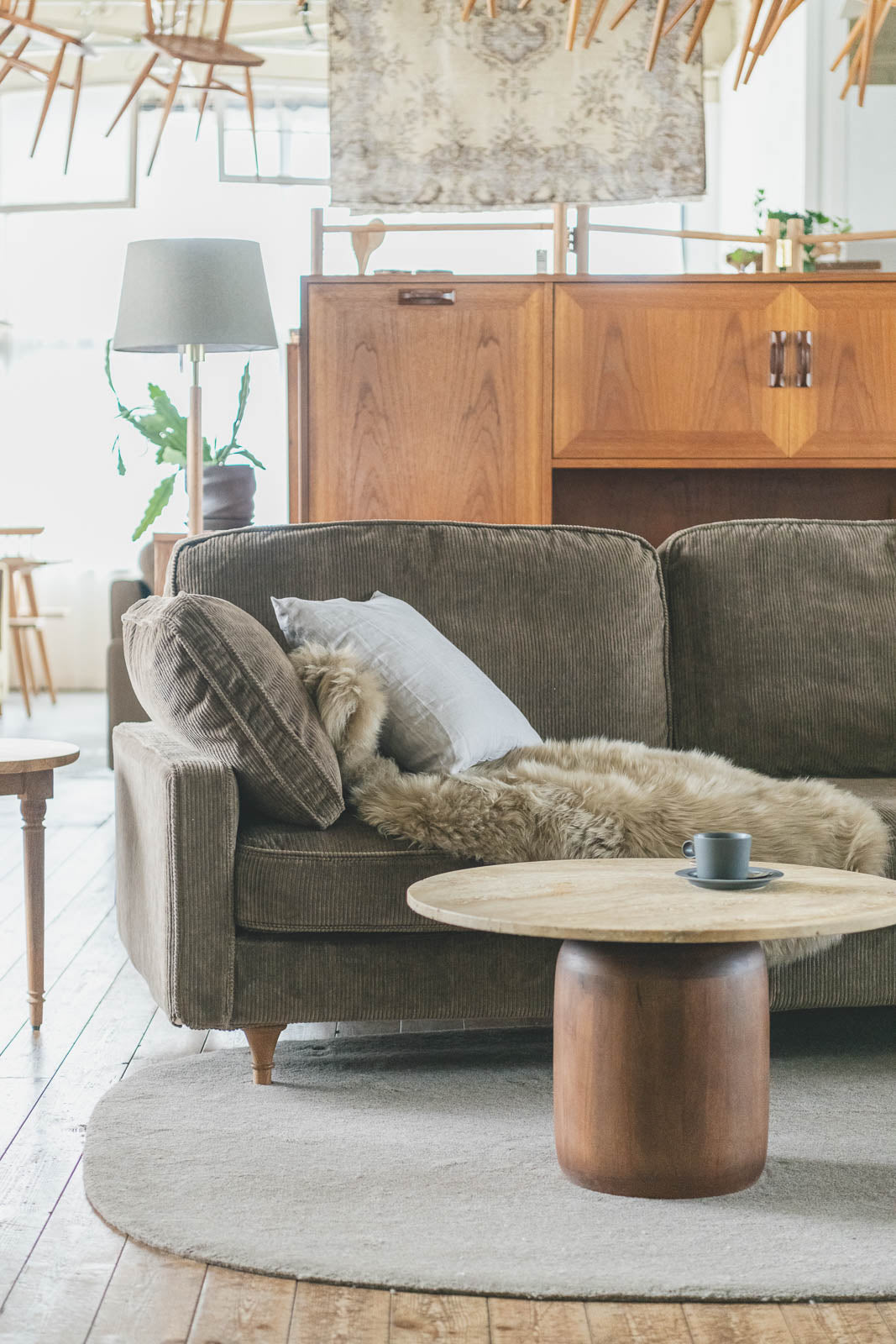 sed/met coffee table