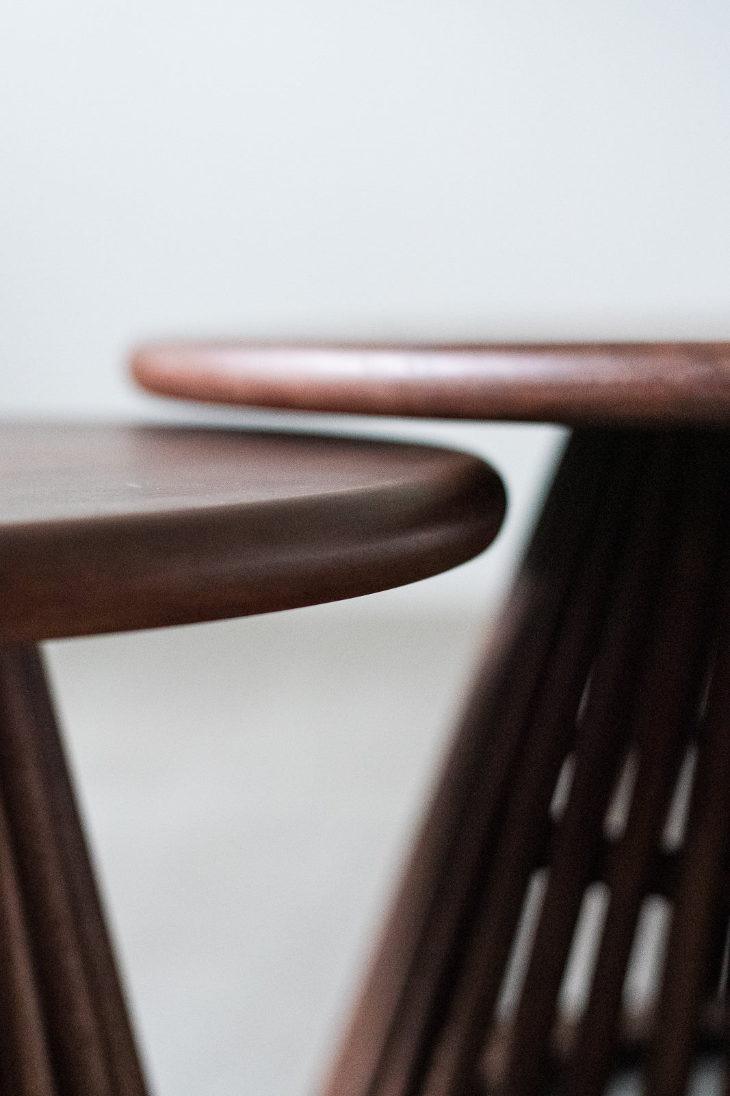sed/met slat side table