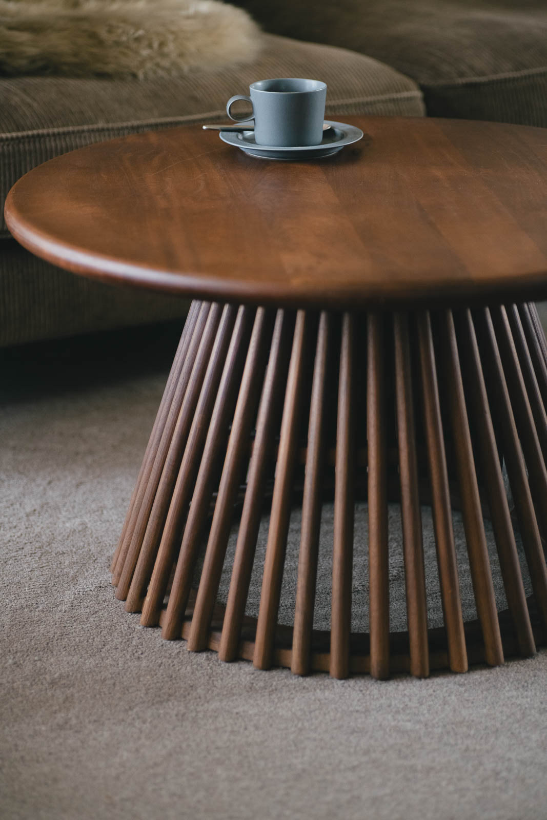 sed/met slat side table