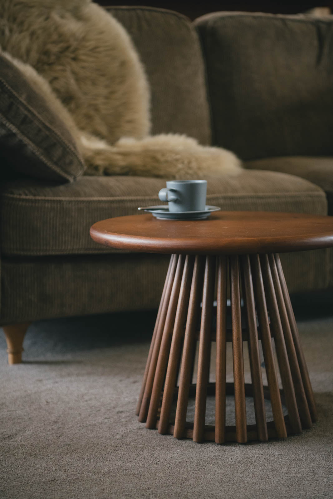 sed/met slat side table