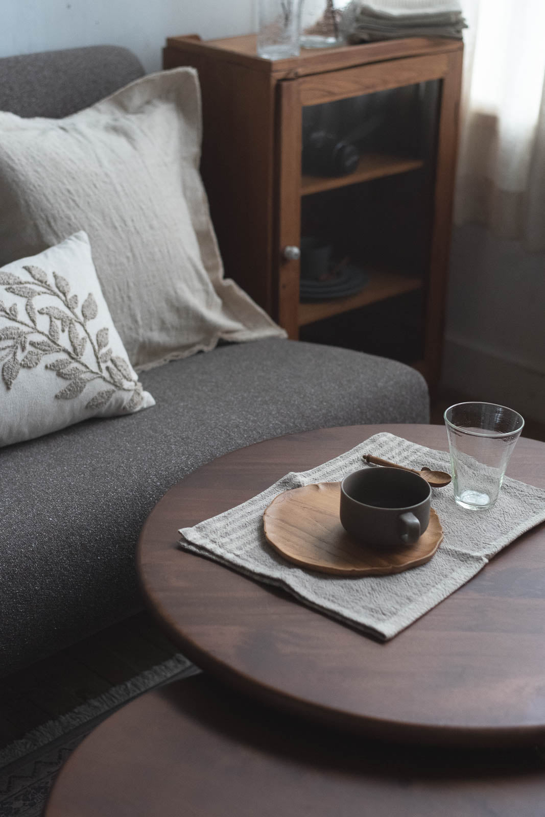 sed/met slat side table