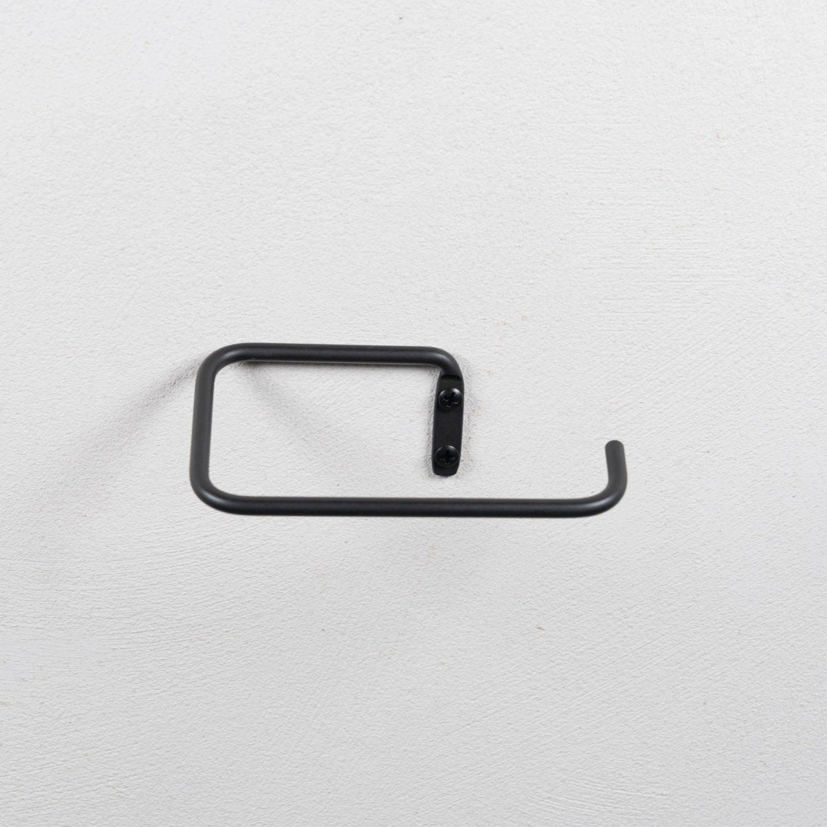 【Bent】Line hanger BK