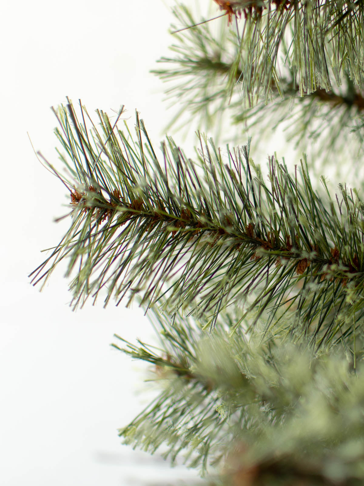 HUONE Christmas Tree 180cm – ANTRY for Business
