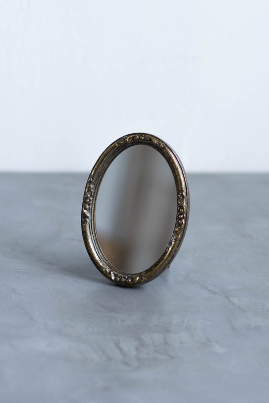 Resin Oval Mirror Acanthus