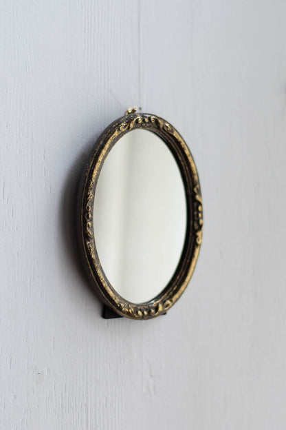 Resin Oval Mirror Acanthus