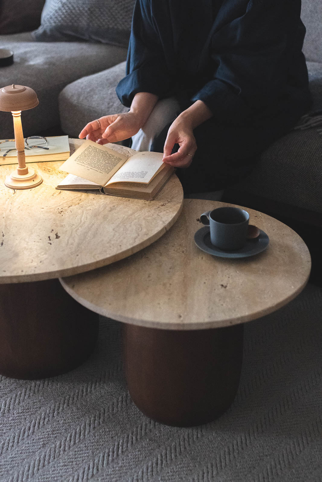sed/met coffee table